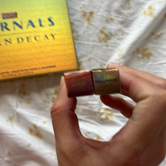 Urban decay X eternals marvel bundle - Picture 2 of 3